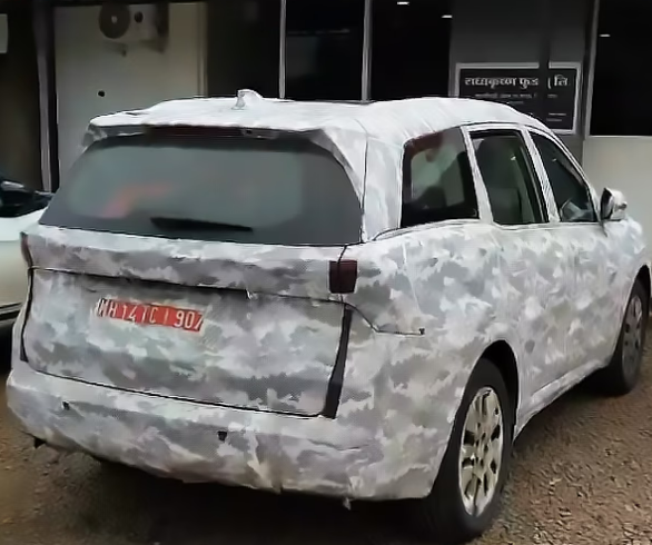 XUV 700 Facelift=XUV 7XO?Big Changes Incoming!