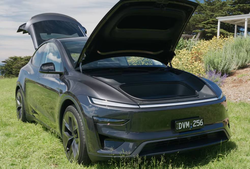 2026 Tesla Model Y Review – Detailed Analysis of Design, Interior, Range, and Pricing